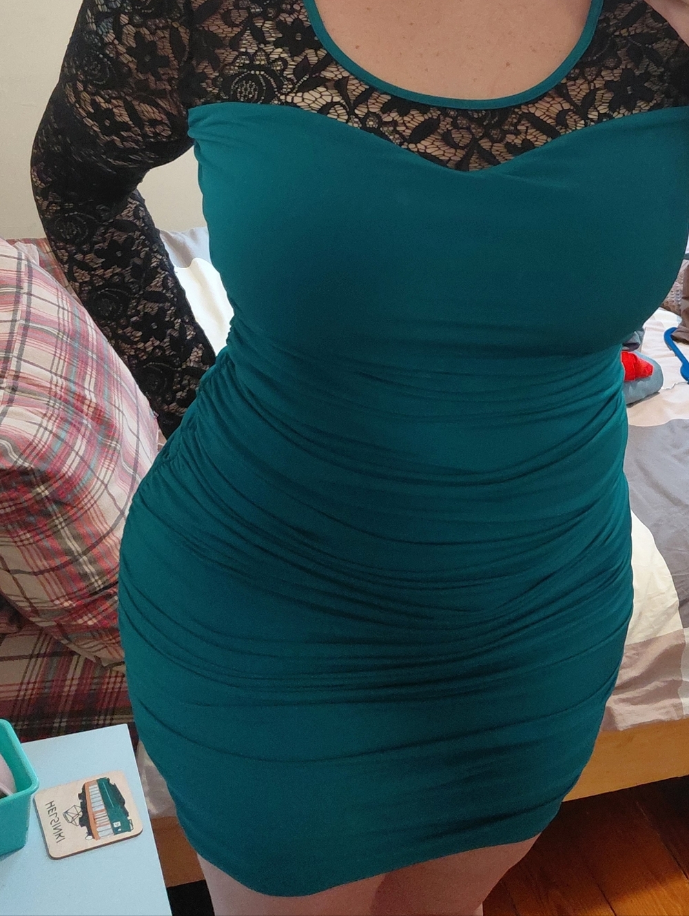 Torrid Bodycon Ruched Lace Dress Sweetheart Style Size 1 XL Teal GREEN